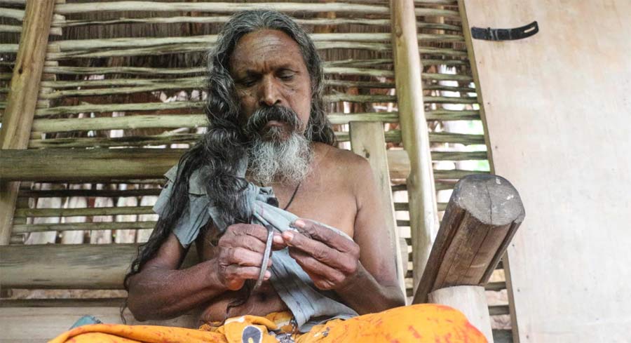 Kiribandilaaththo teaches Vedda children about their language and traditions (Credit: Zinara Rathnayake)