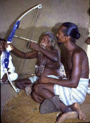 Chief Tissahamy and son Wanniya